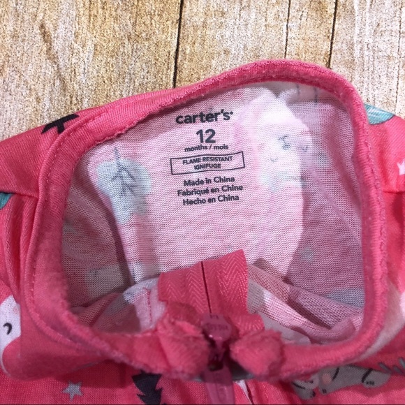 🔴Sold Carter’s 12 M pajamas - Picture 2 of 3